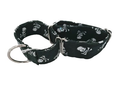 Martingale black skull by Tania