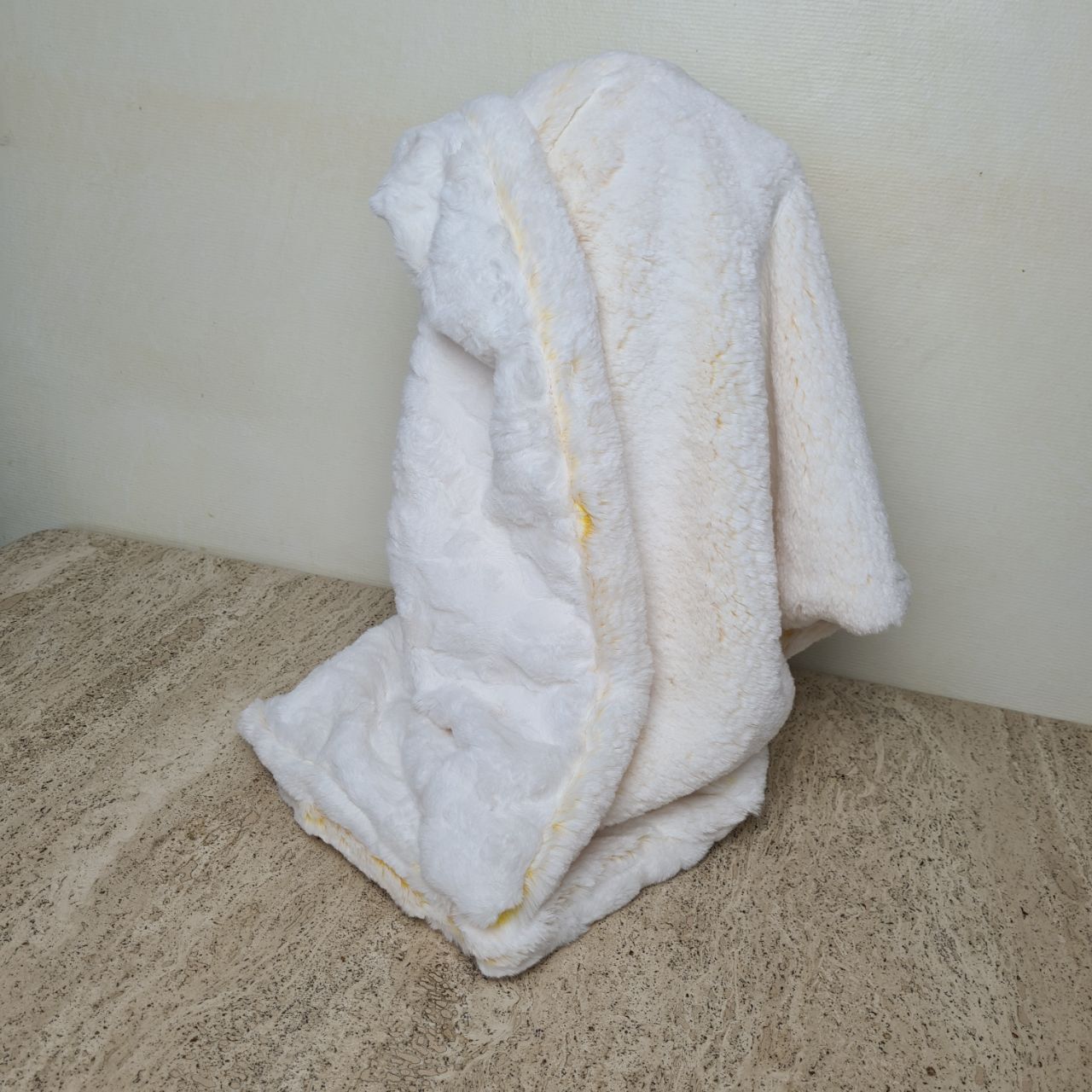 CozZzie Luxe (Blanket) Nergal - Stock