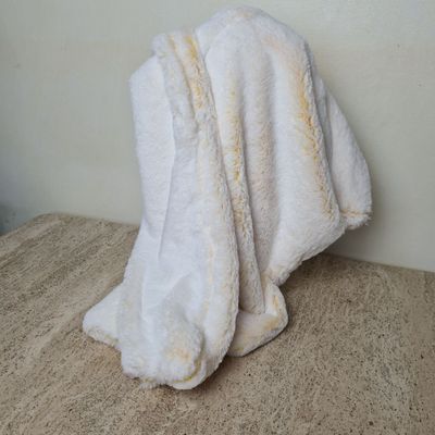 CozZzie Luxe (Blanket) Nergal - Stock