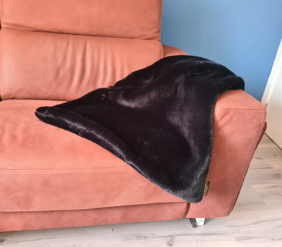 CozZzie Luxe (Blanket) Nergal - Stock