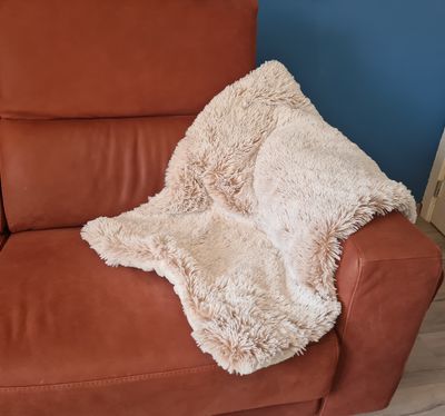 CozZzie Luxe (Blanket) Nergal - Stock