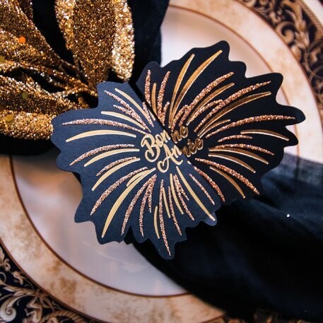 ROND DE SERVIETTE BONNE ANNEE NOIR ET OR 25.5X6.7CM (x8)