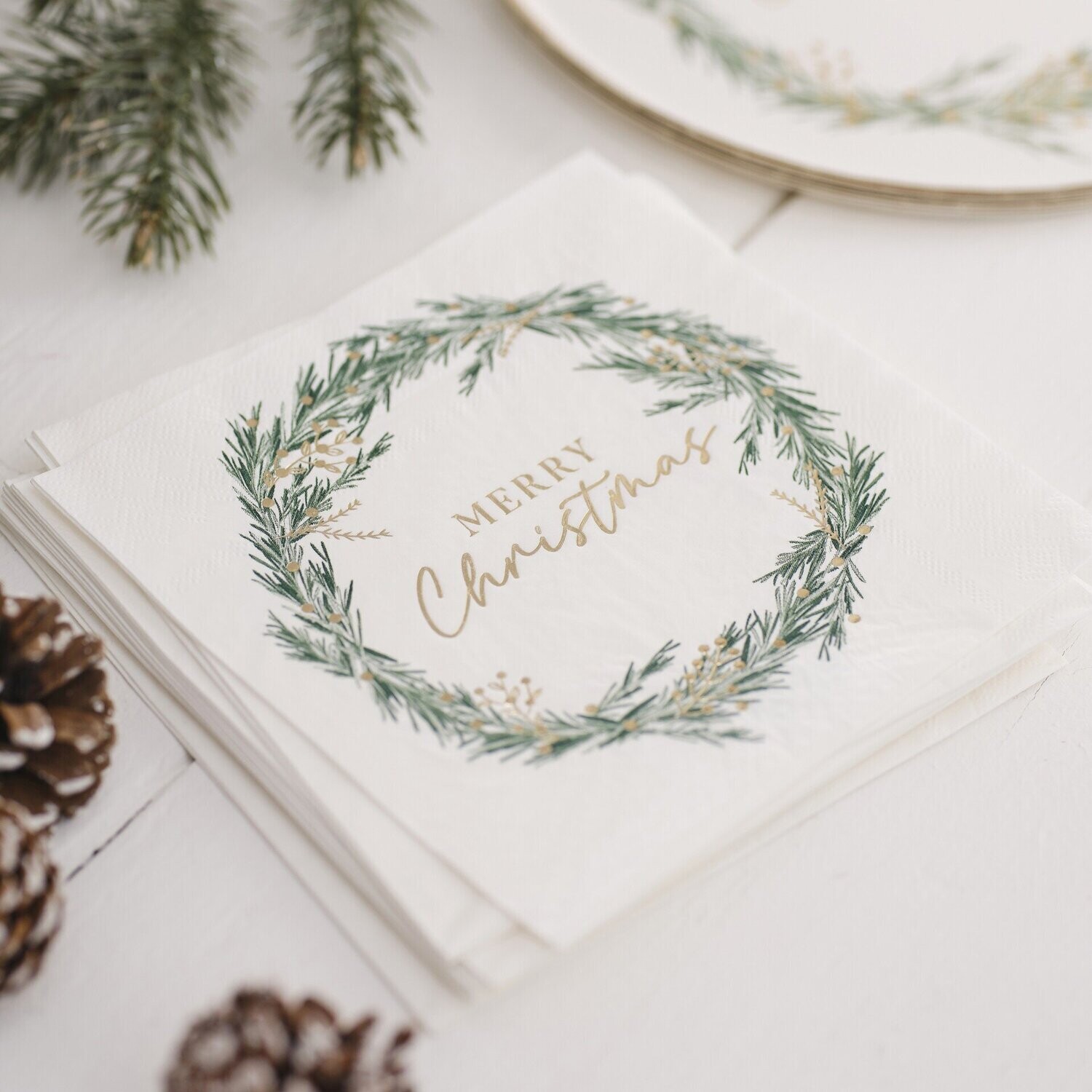 SERVIETTE BLANCHE MERRY CHRISTMAS OR GUIRLANDE SAPIN 33CM (x16)