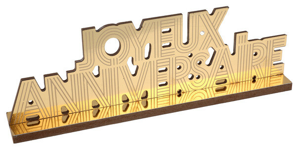 JOYEUX ANNIVERSAIRE BOIS DORE A POSER 27x9CM