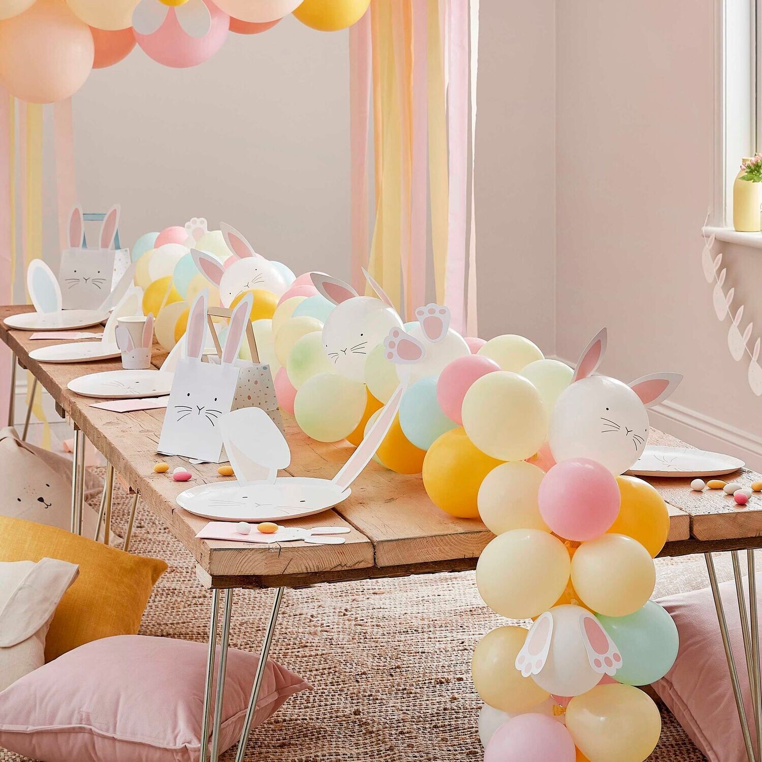 ARCHE DE 100 BALLONS PASTEL LAPIN