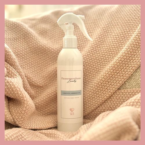 Laundry &quot;CANDIDO ABBRACCIO&quot; Profumatore Igienizzante Tessuti - Spray da 250 ml.