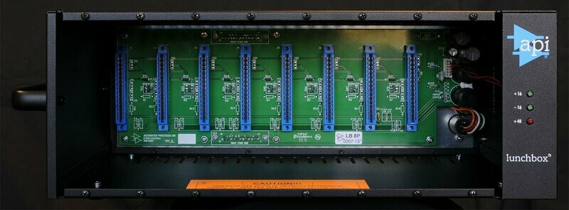 API AUDIO LUNCH BOX 8