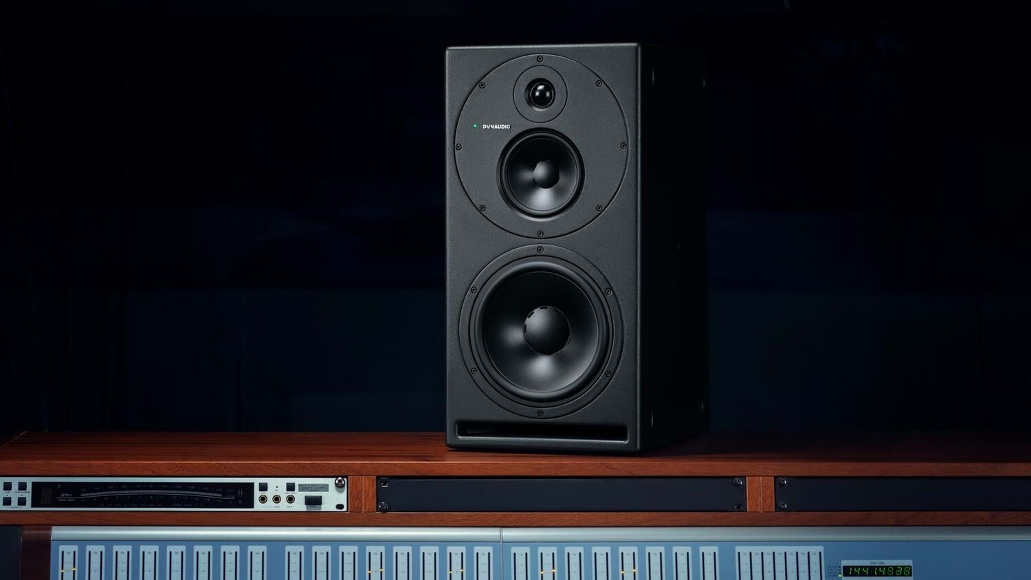 DYNAUDIO PROFESSIONAL CORE 59 (UNITE)