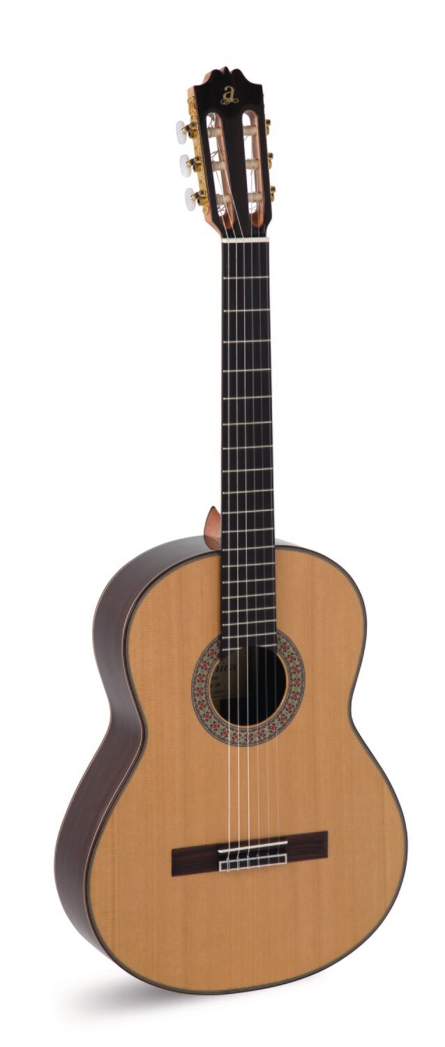 GUITARRA CLASICA ADMIRA A20 SERIE ARTESANIA