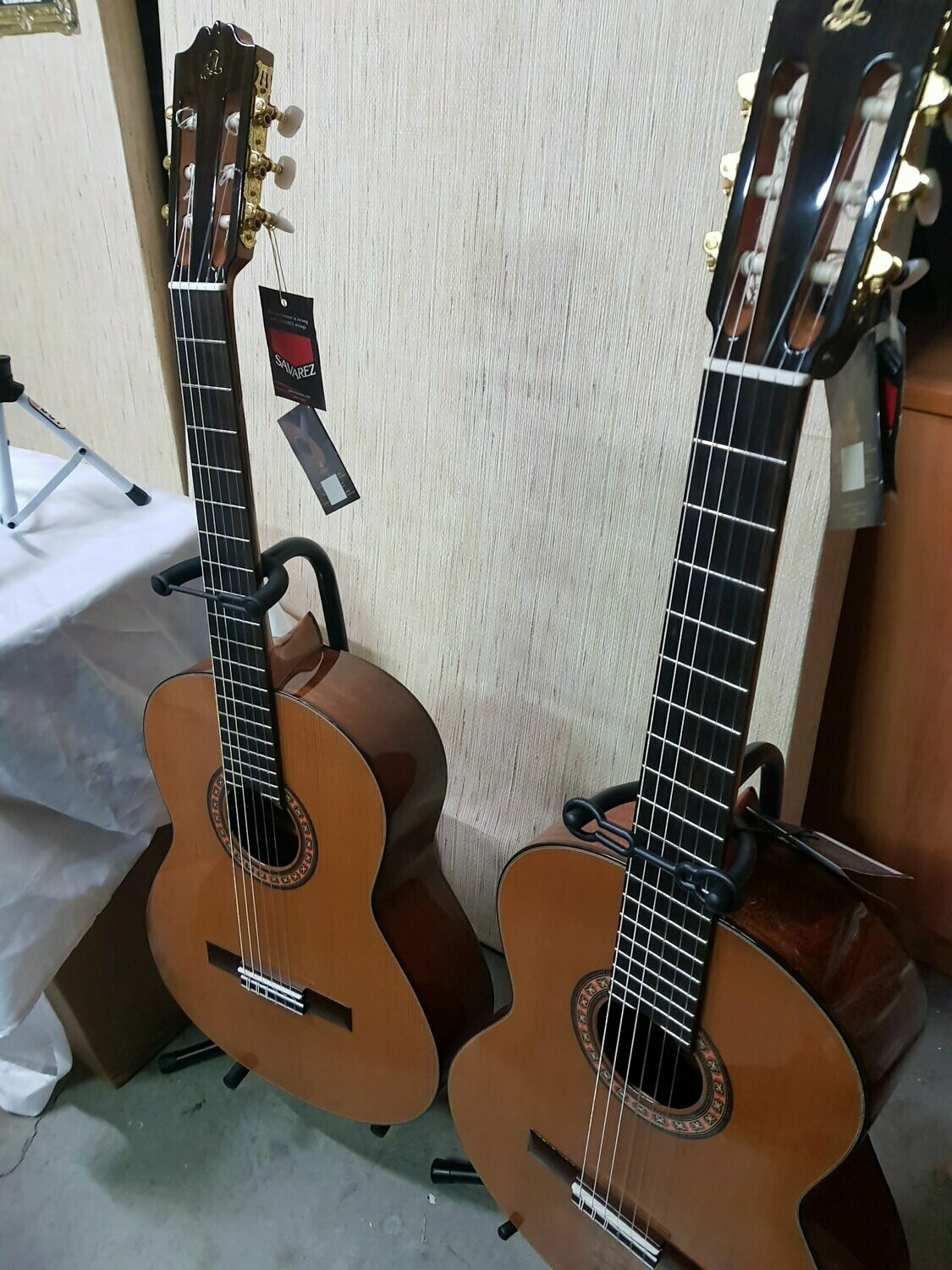 Pack Guitarra artesanía admira A2 con Estuche