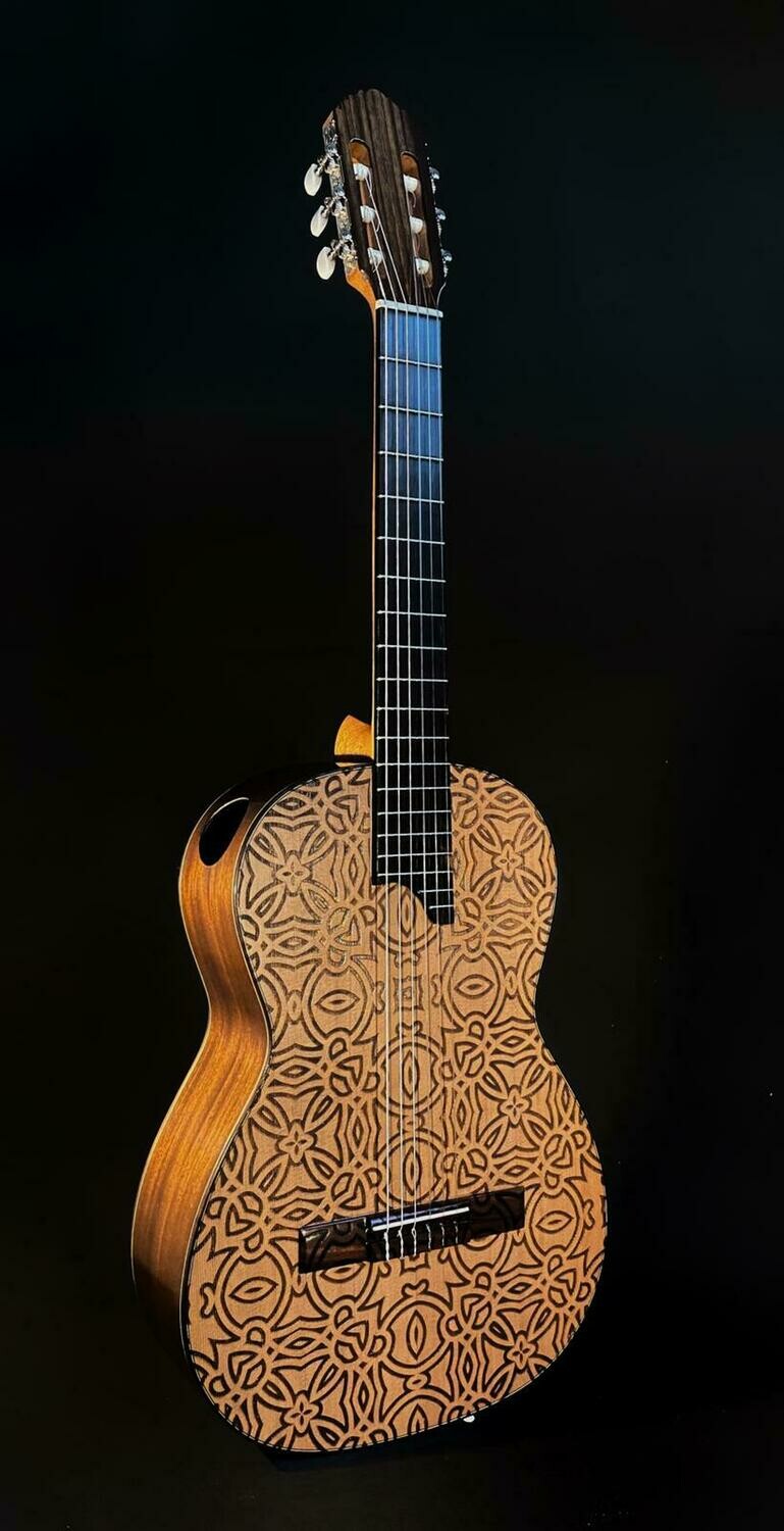 Guitarra artesana hecha a mano ,Cordobesa 2