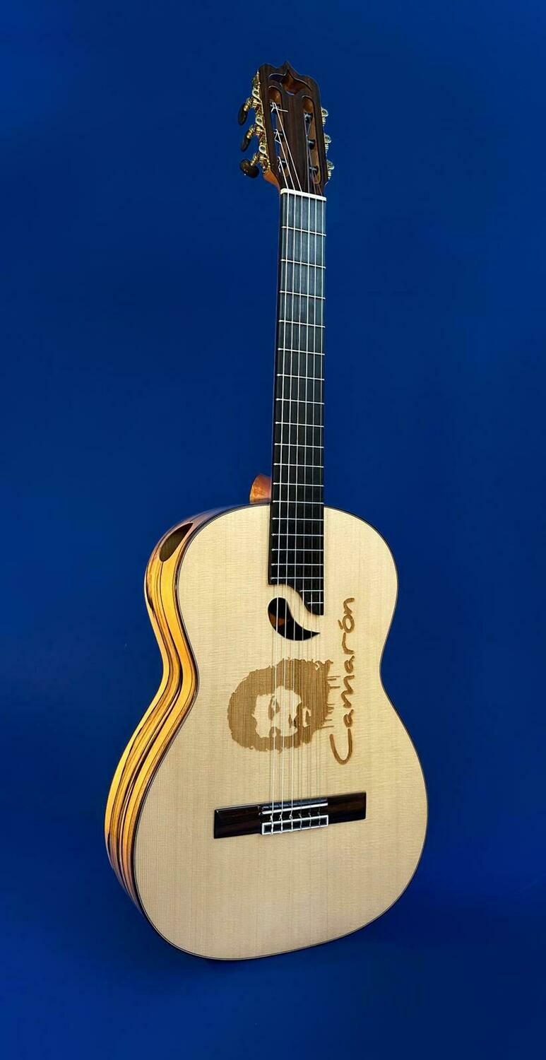 Guitarra artesana hecha a mano, camarón rostro
