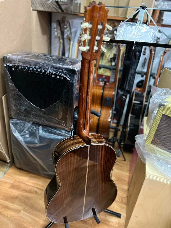 Guitarras Artesanas Antonio de Toledo F17 Palosanto