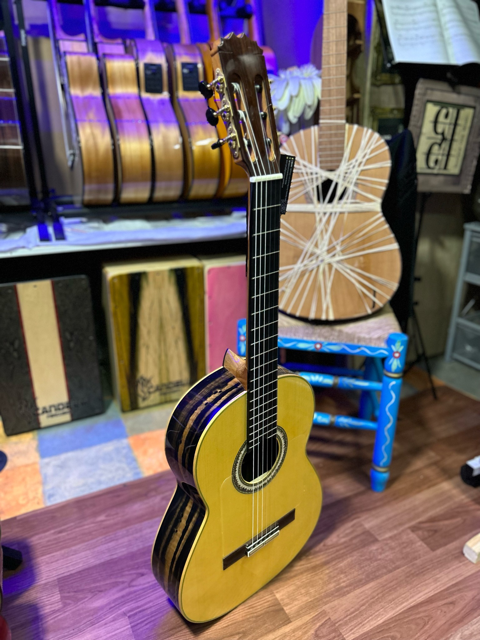 Guitarra artesana maciza flamenca Esteban Eijo