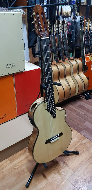 pack guitarra Martínez Mscc14mp con estuche