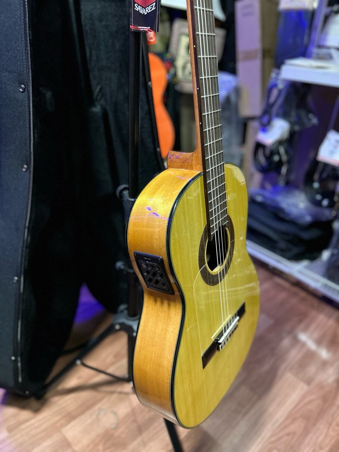 Pack Guitarra flamenca José Rincón 80 con fishman