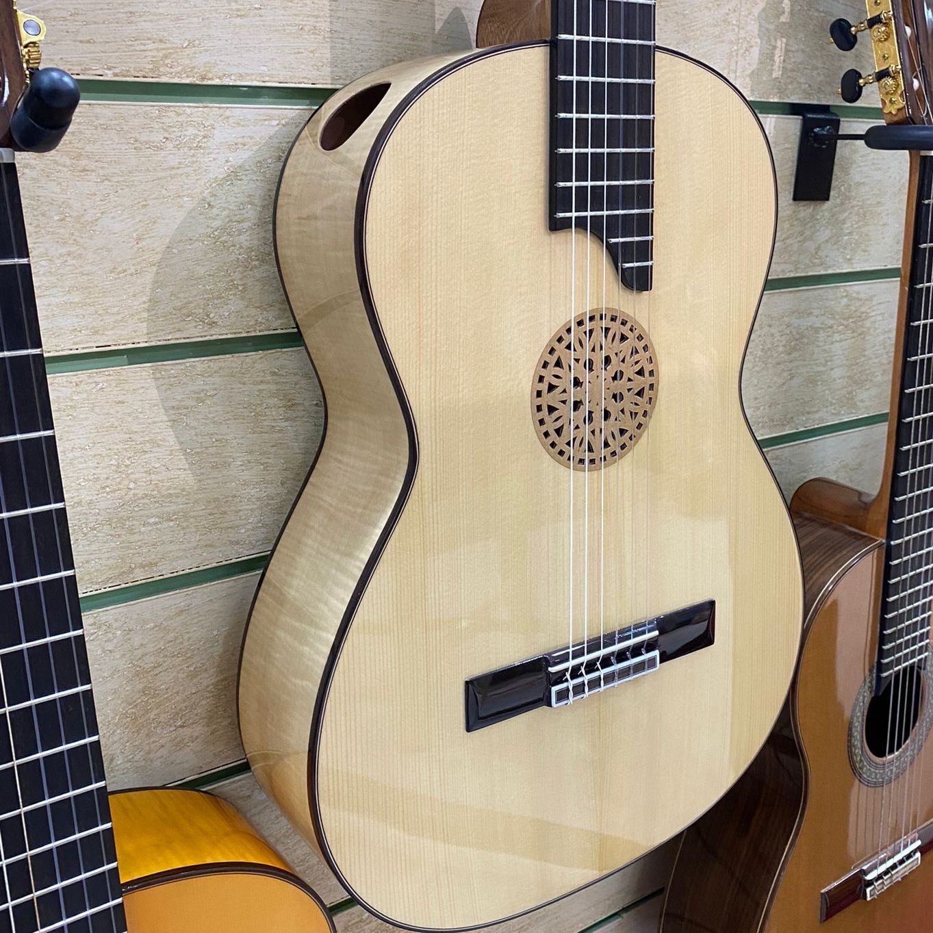 Pack guitarra artesana catedral