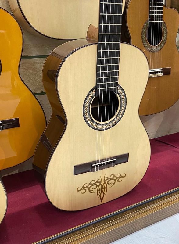 Pack guitarra artesanal