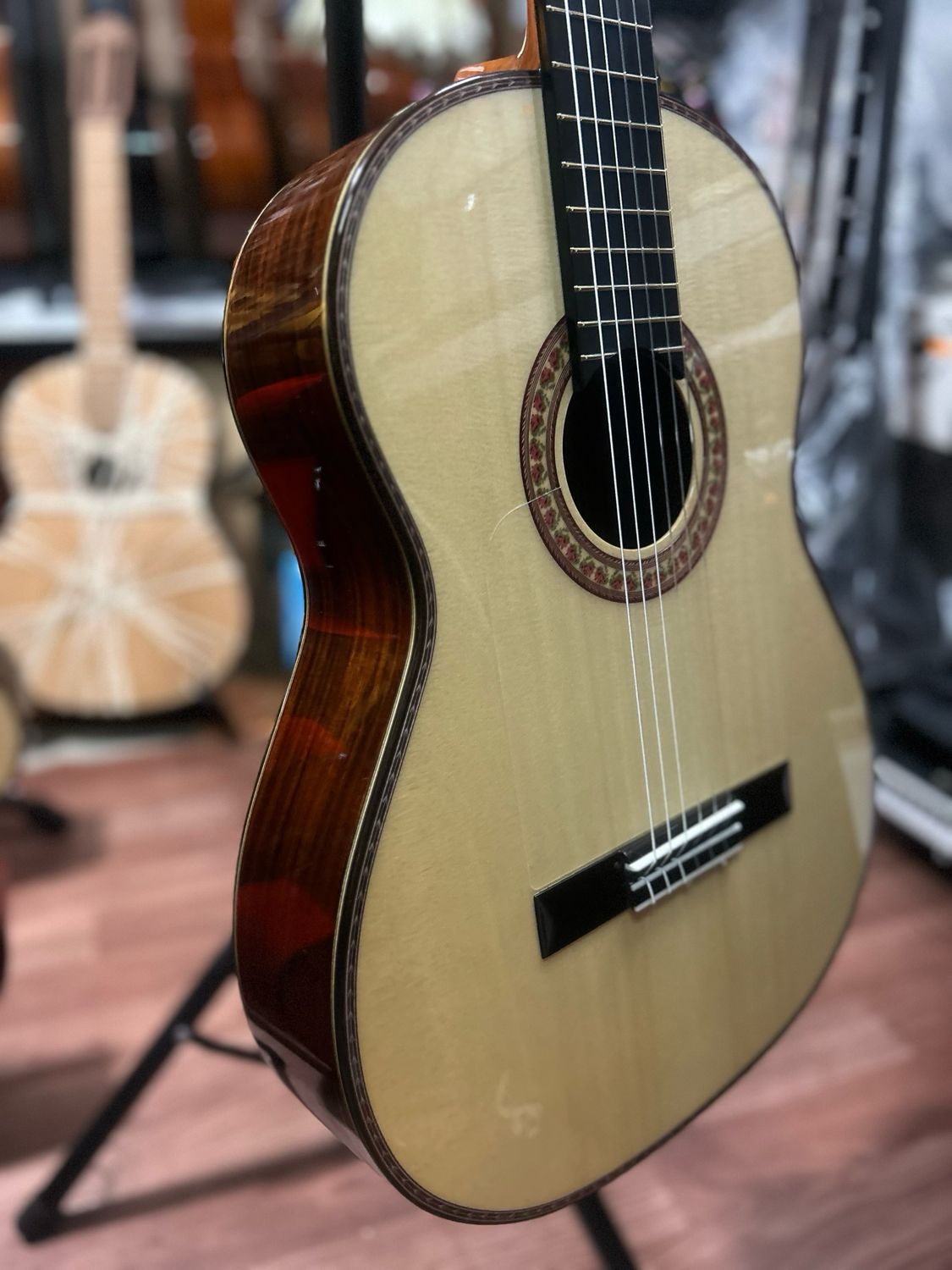 Guitarra Antonio de Toledo f17 n modelo nuevo