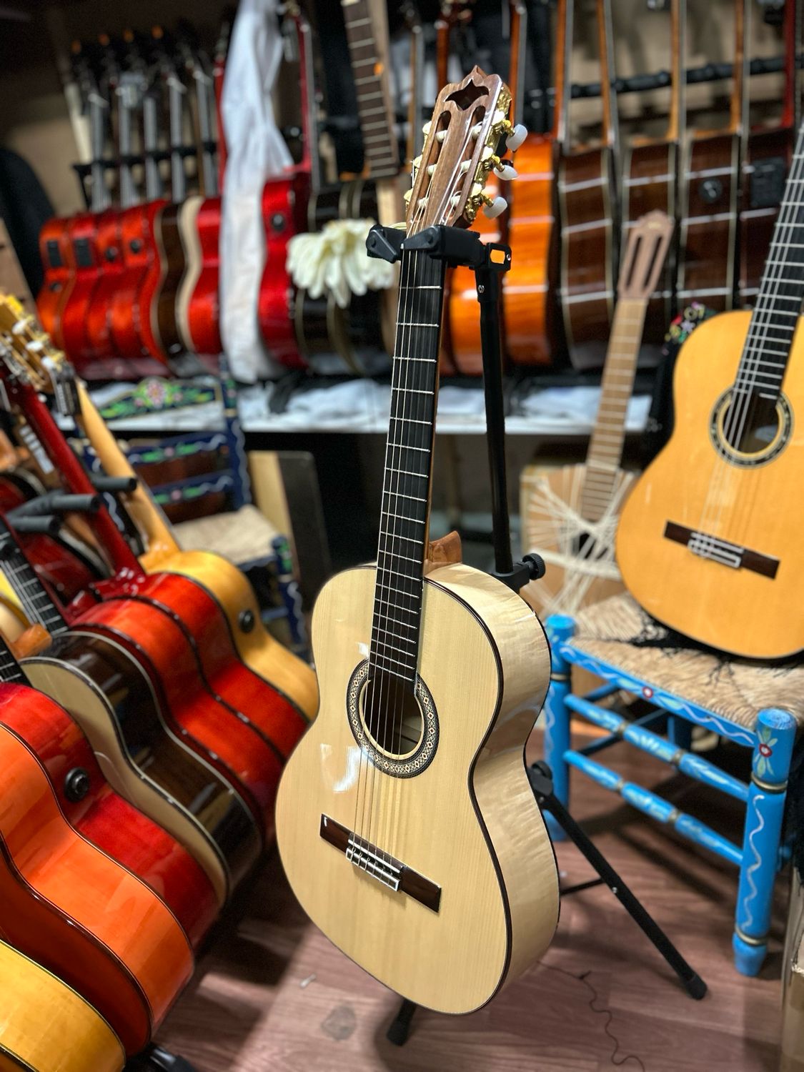 Guitarra artesana hecha a mano, f40