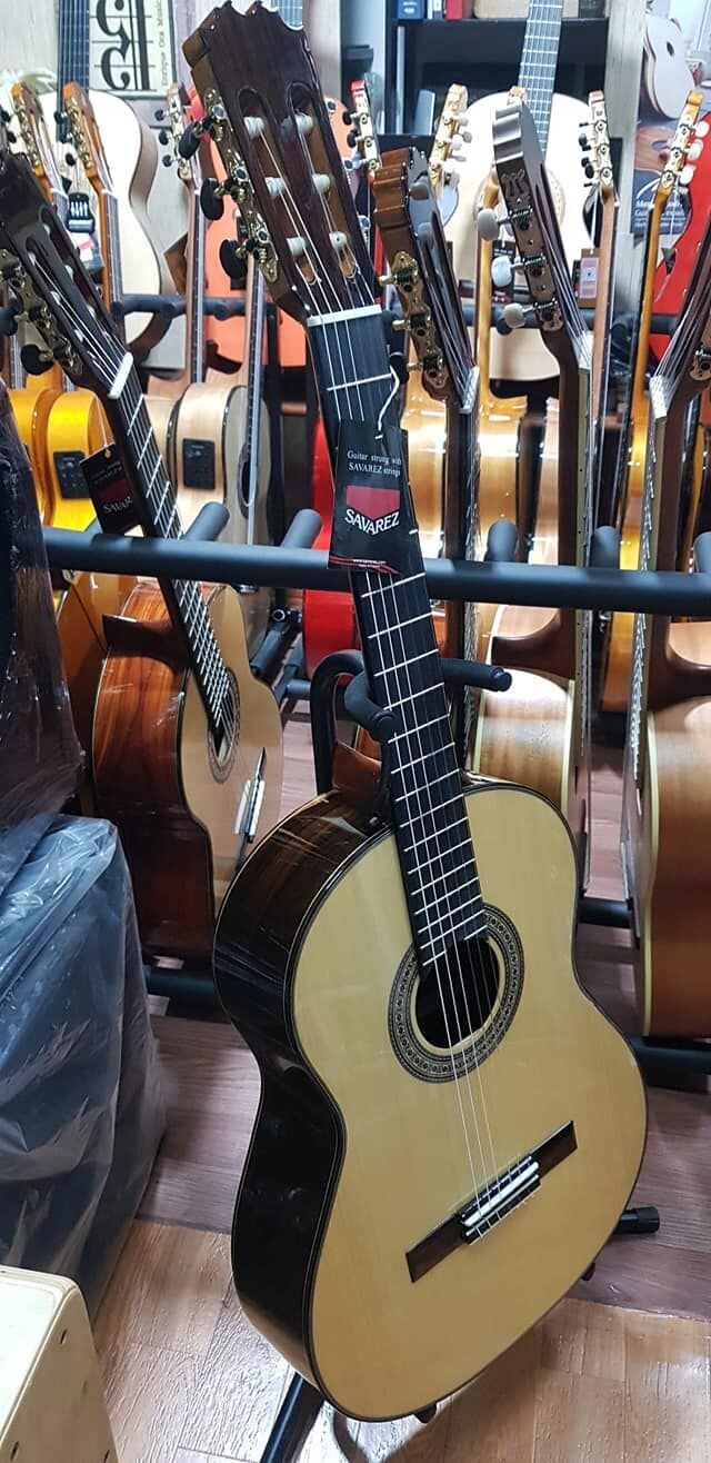 Guitarras Artesanas Antonio de Toledo 19 Ziricote