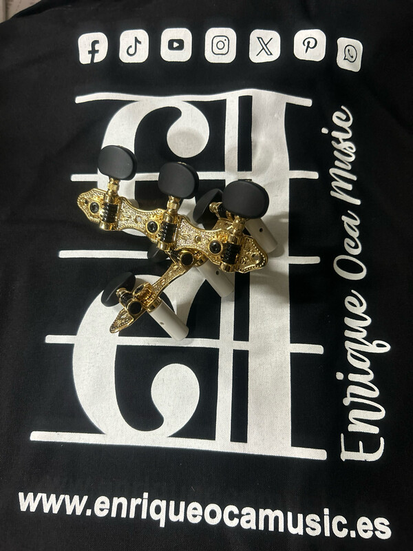 Clavijero flamenca clásica Clavijero flamenca clásica
