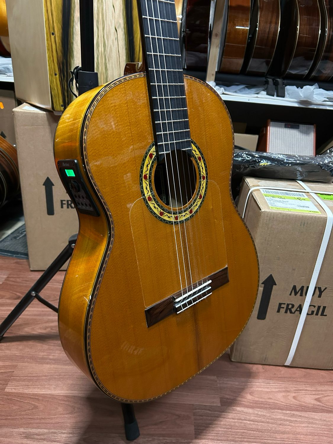 Pack guitarra flamenca Antonio de Toledo Tomatito torrefactada md100