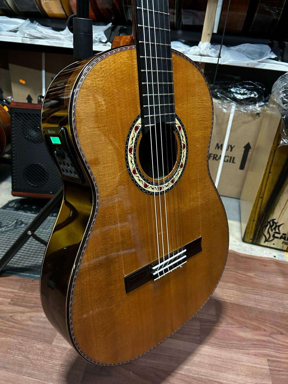 Pack guitarra flamenca Antonio de Toledo Ziricote y tapa torrefactada md100