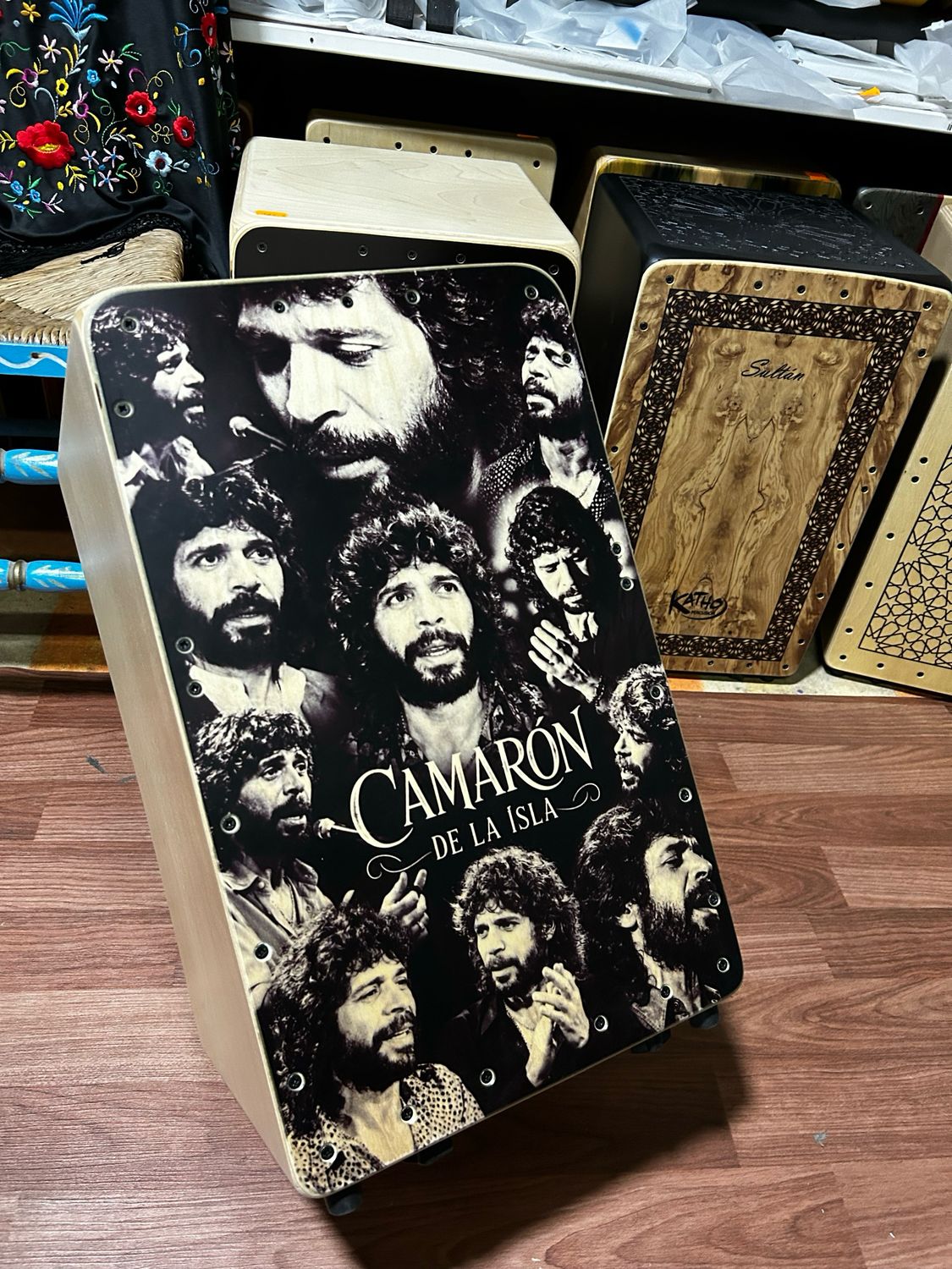 Cajón profesional flamenco personalizado Cajón profesional flamenco personalizado