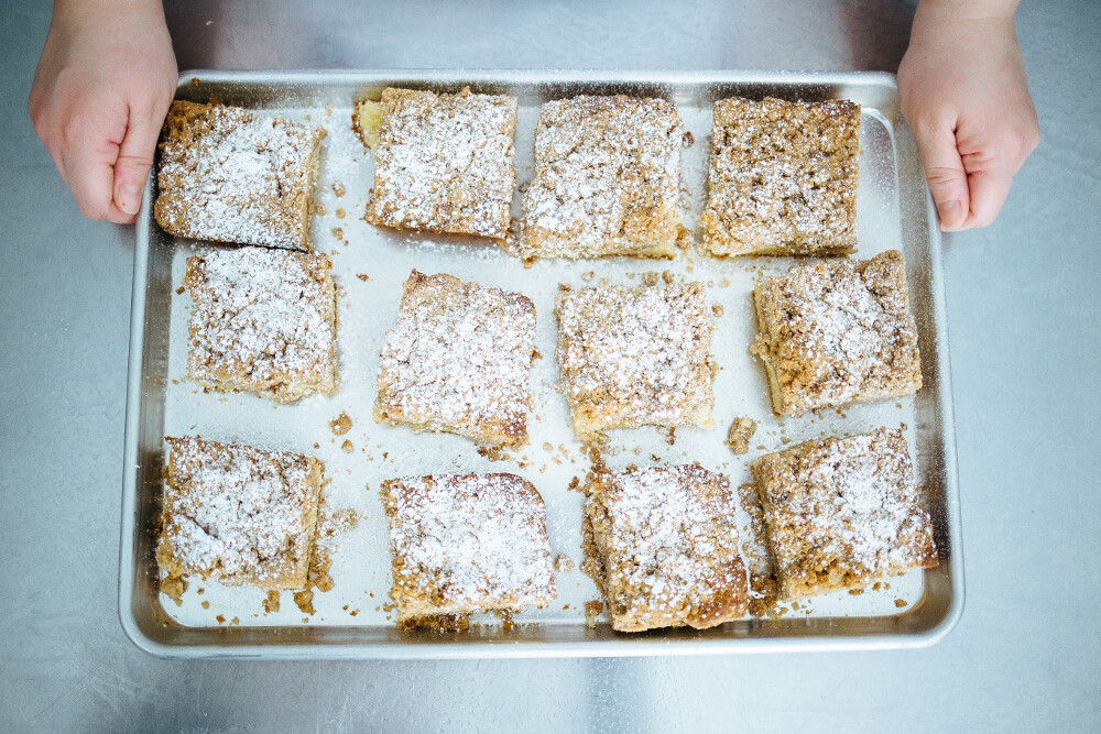 Crumb Cake (sliced) | 1/2 dz