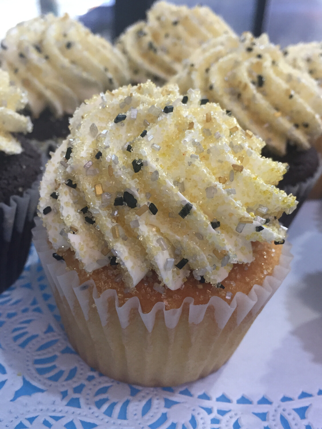 NYE Sparkle Swirl Cupcakes | 1 dz
