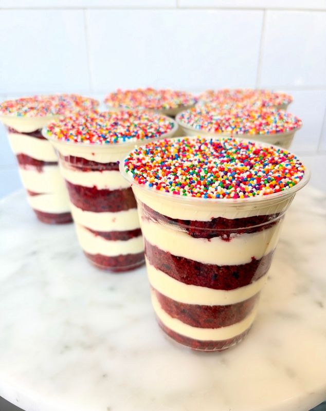 Dot Cake Cup (Red Velvet)