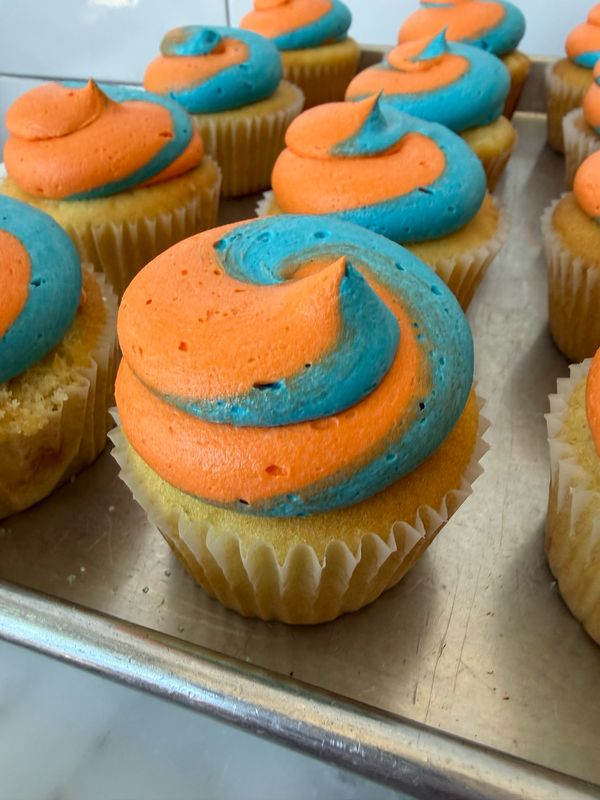 New York Knicks Vanilla Cupcake