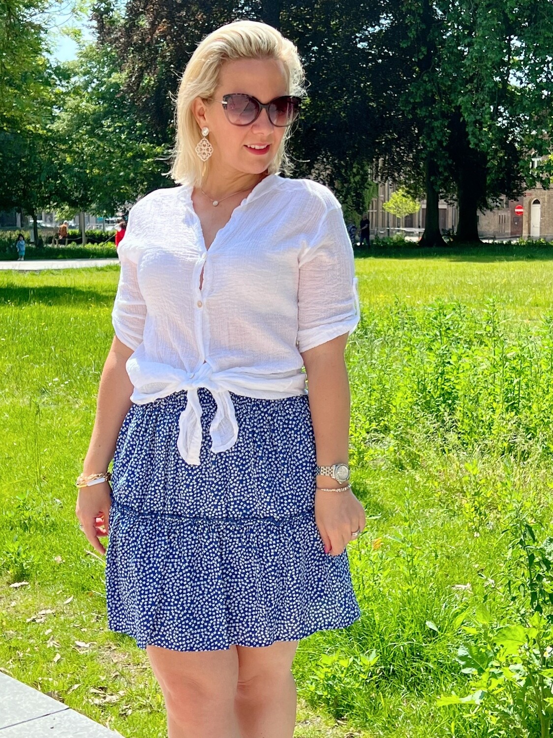 Blue daisy skirt