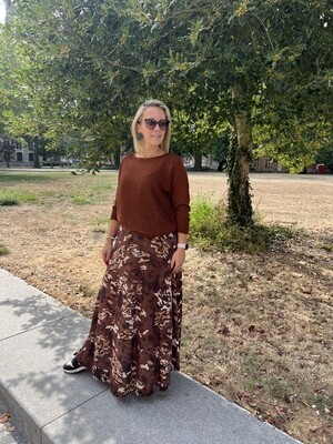 Emma skirt leaves printed on brown