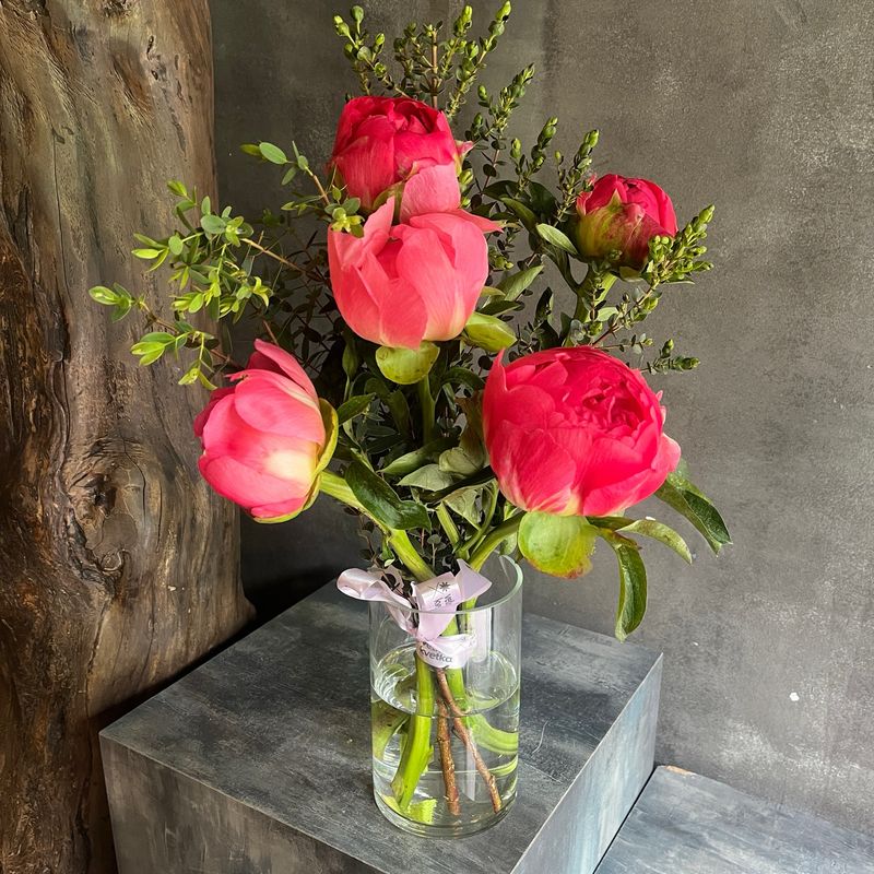 Монобукет из пионов  