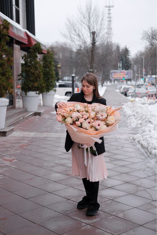 Букет XXL в персиковых тонах