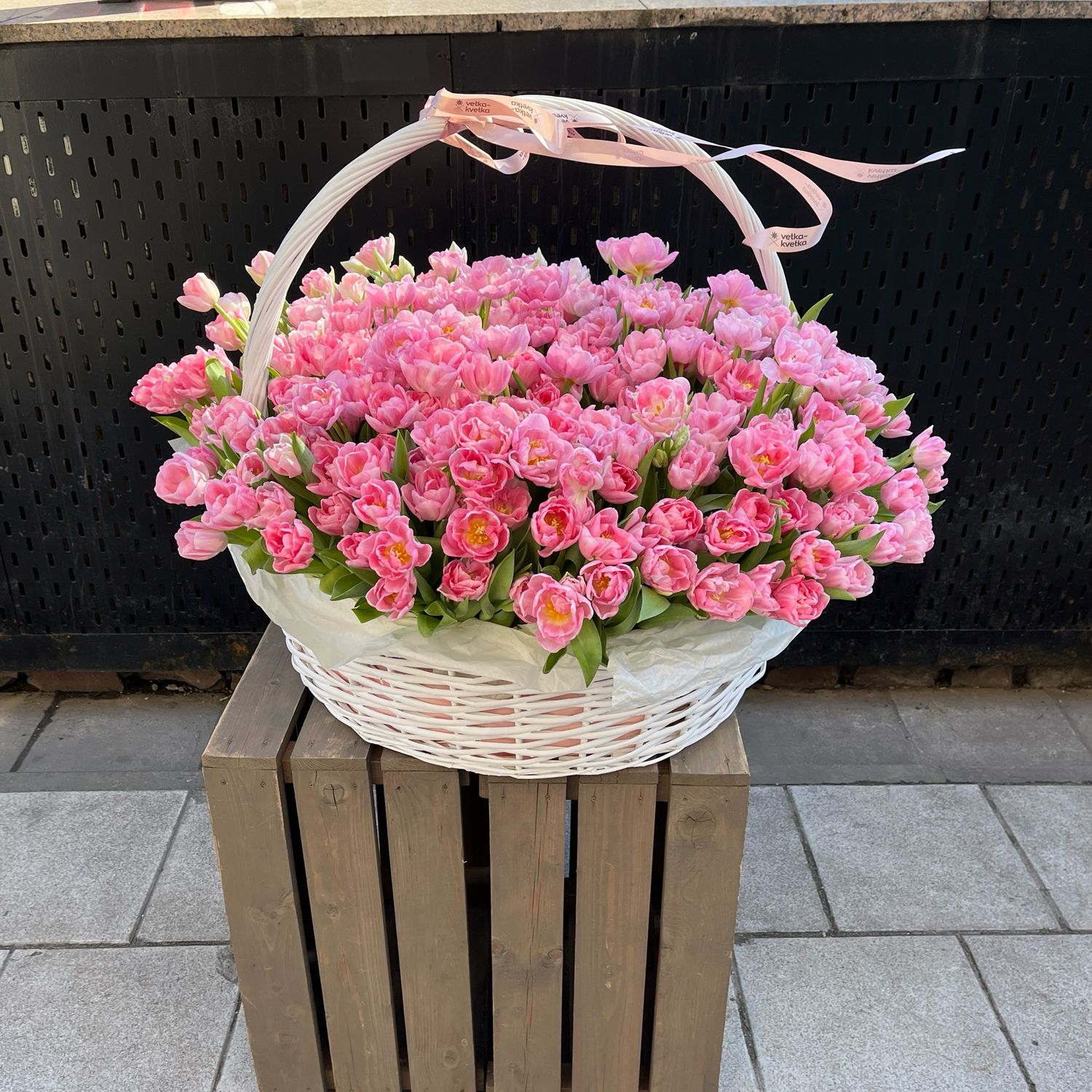 Корзина XXXXL тюльпаны 