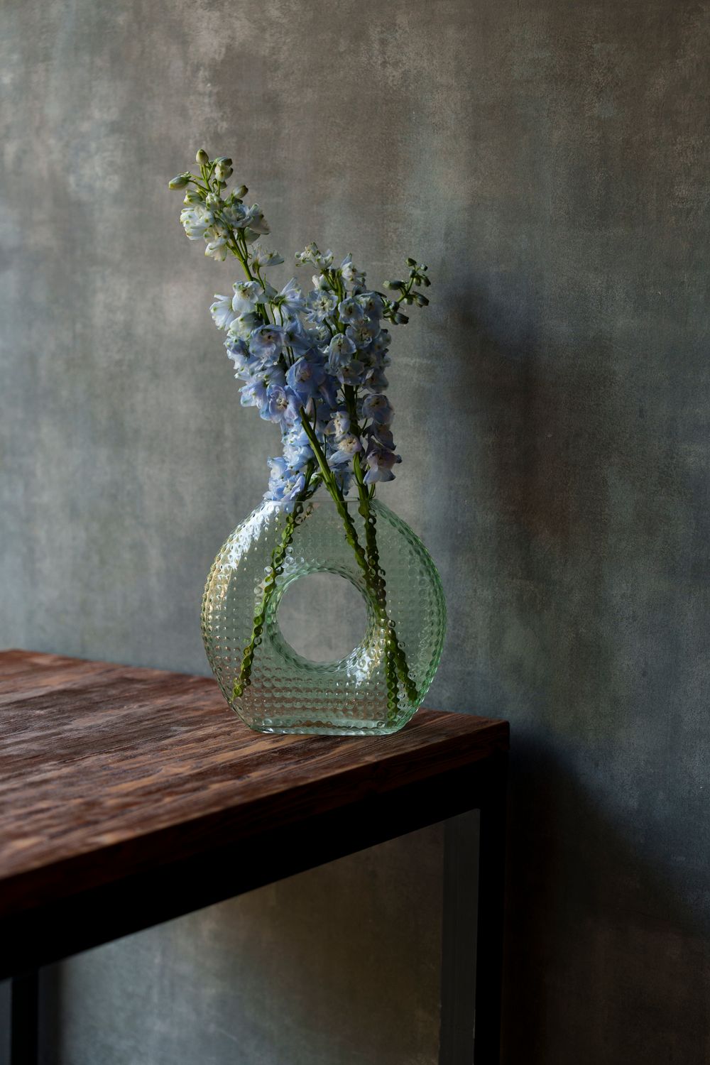 Ваза стеклянная с отверстием