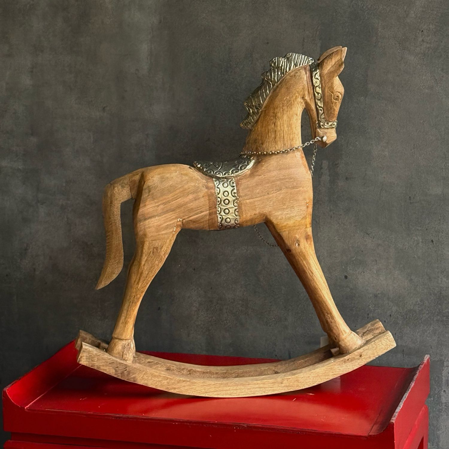 Декоративна статуэтка деревянный коник 48см 