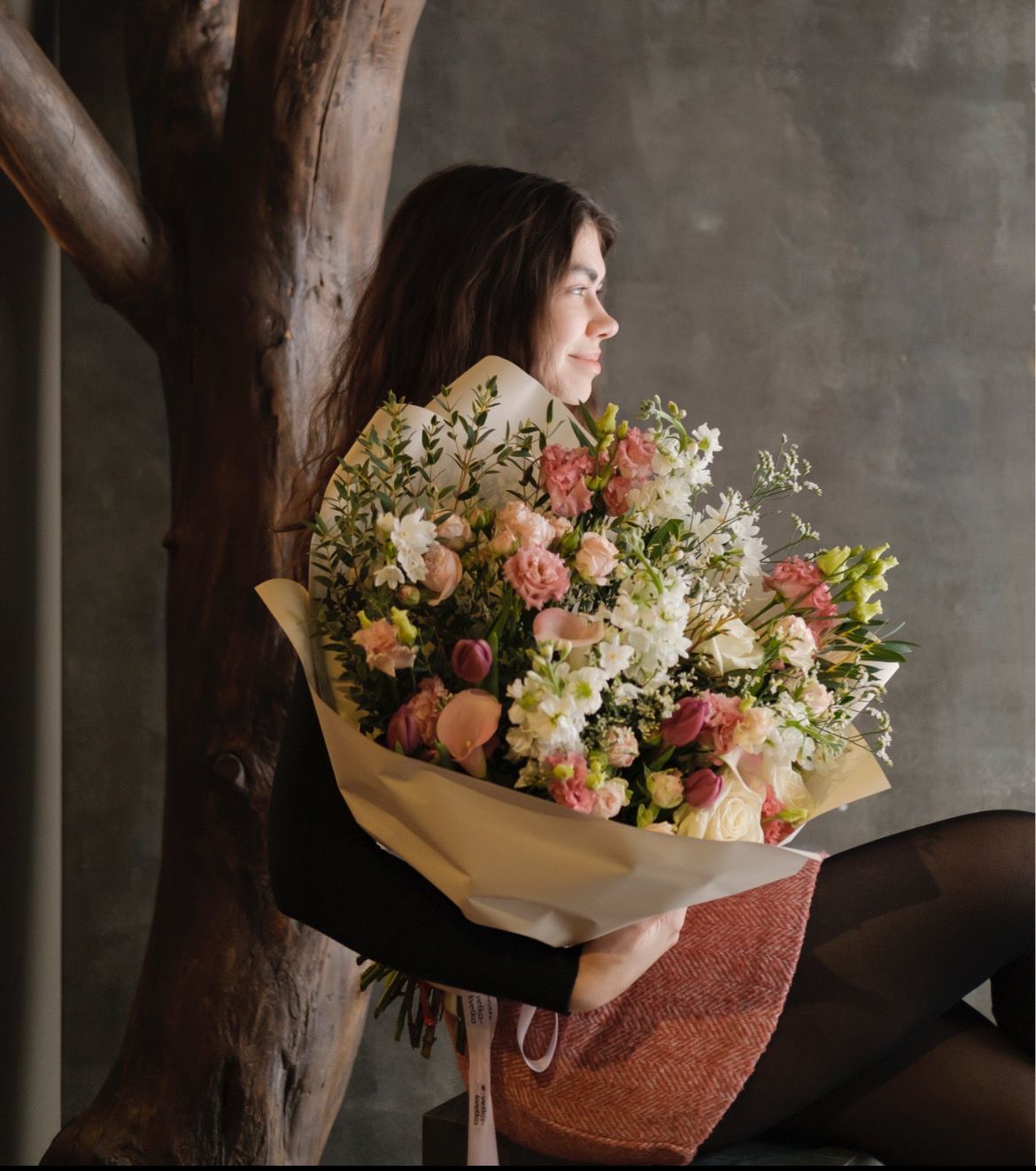 Букет 949 с розами и эустомой