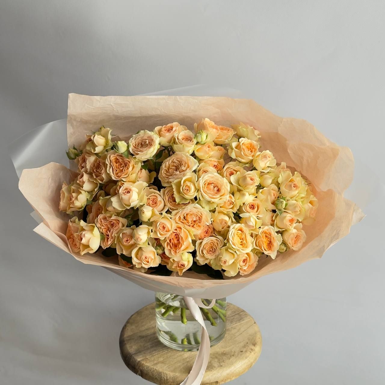 Монобукет из кустовых роз