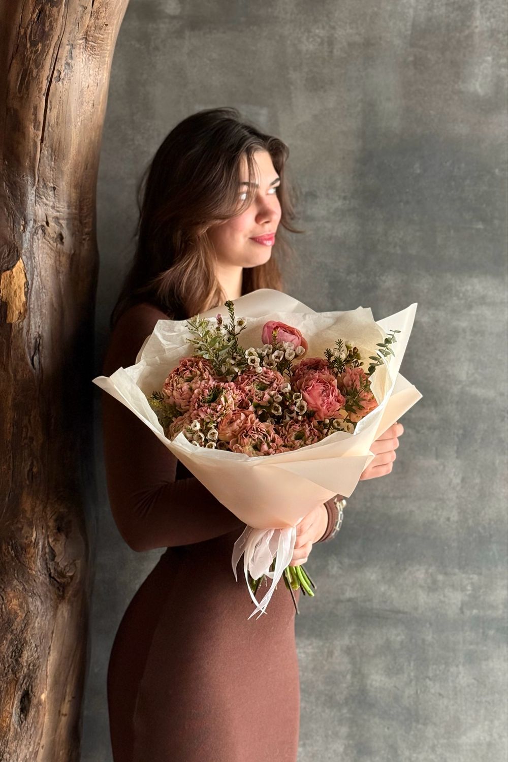 Букет 905 с ранункулюсами