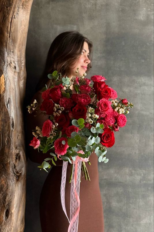 Букет 912 с розами Букет 912 с розами