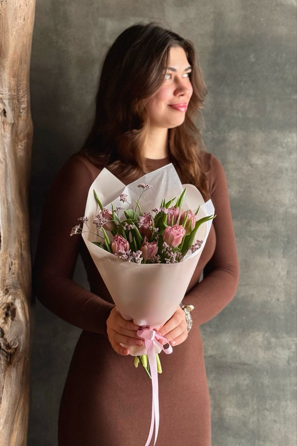 Букет 909 с тюльпанами