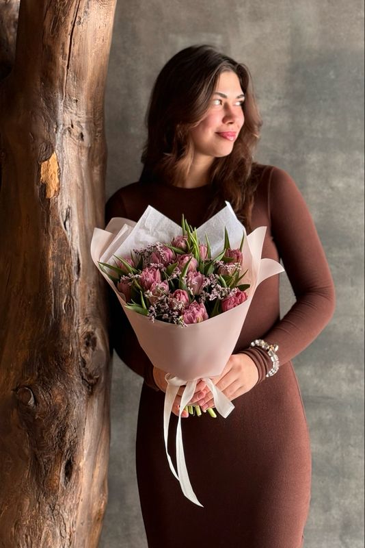 Букет 907 с тюльпанами Букет 907 с тюльпанами