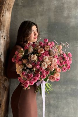 Букет 916 с кустовыми розами