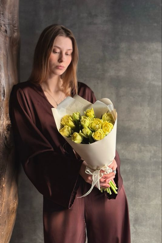 Букет 811 моно из тюльпанов