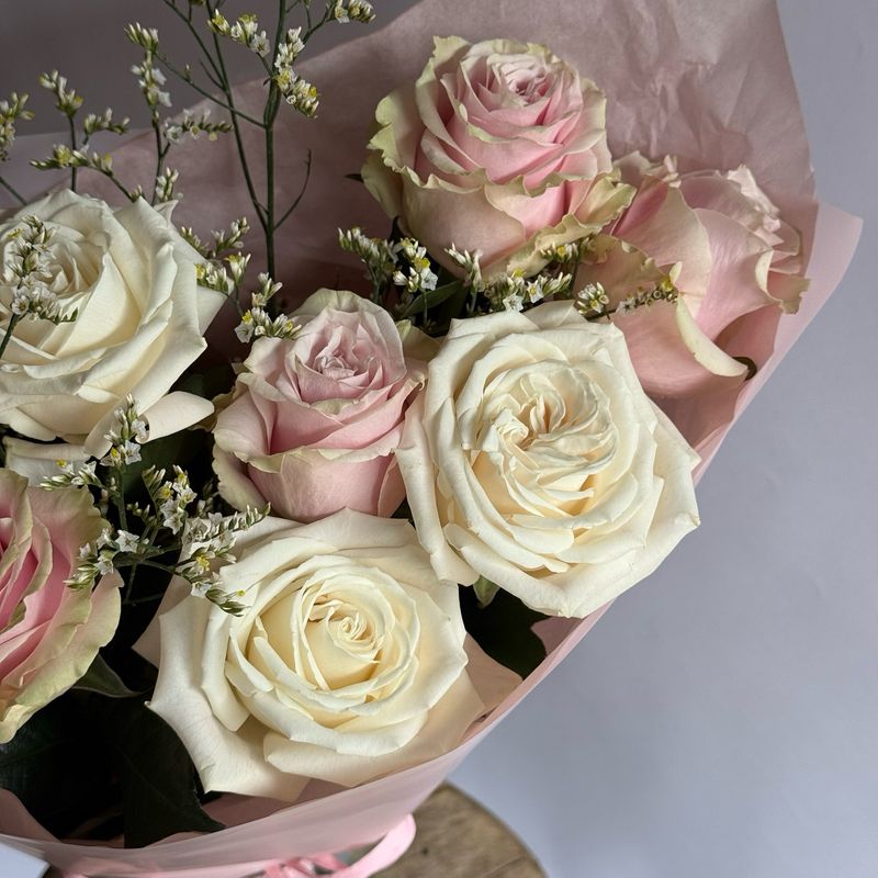 Mixed Single-Head Rose Bouquet