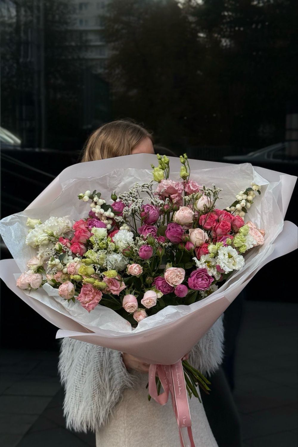 Bouquet 302 with Spray Roses